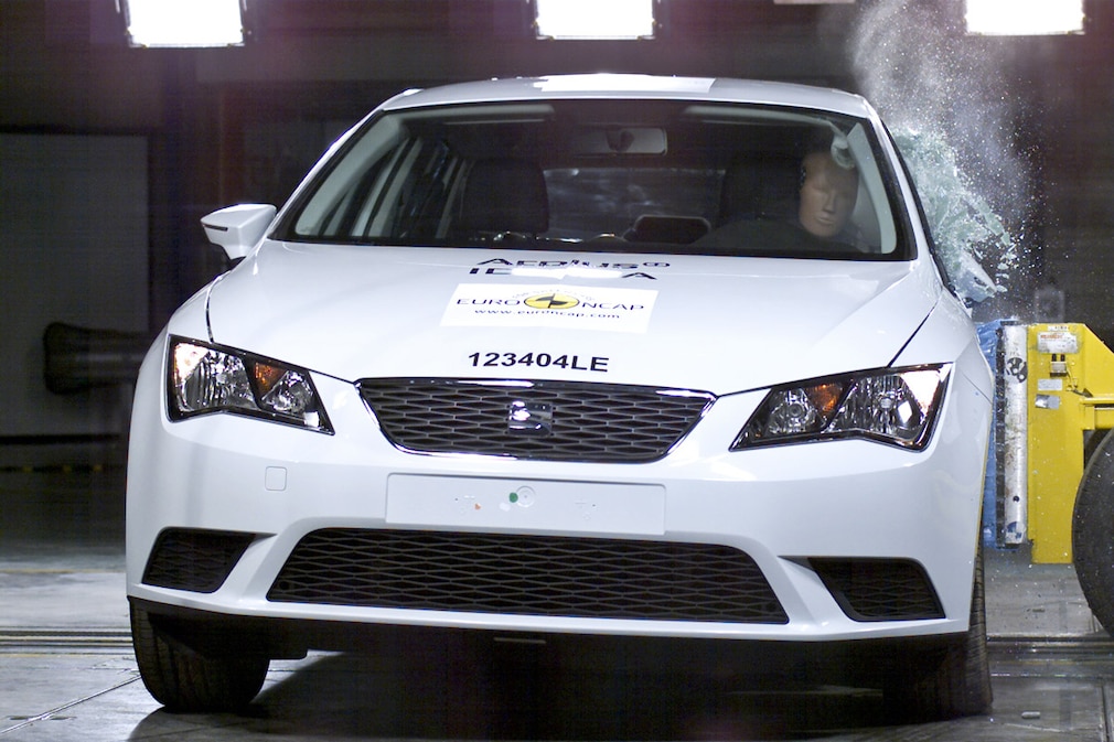 Seat Leon Side crash test 2012