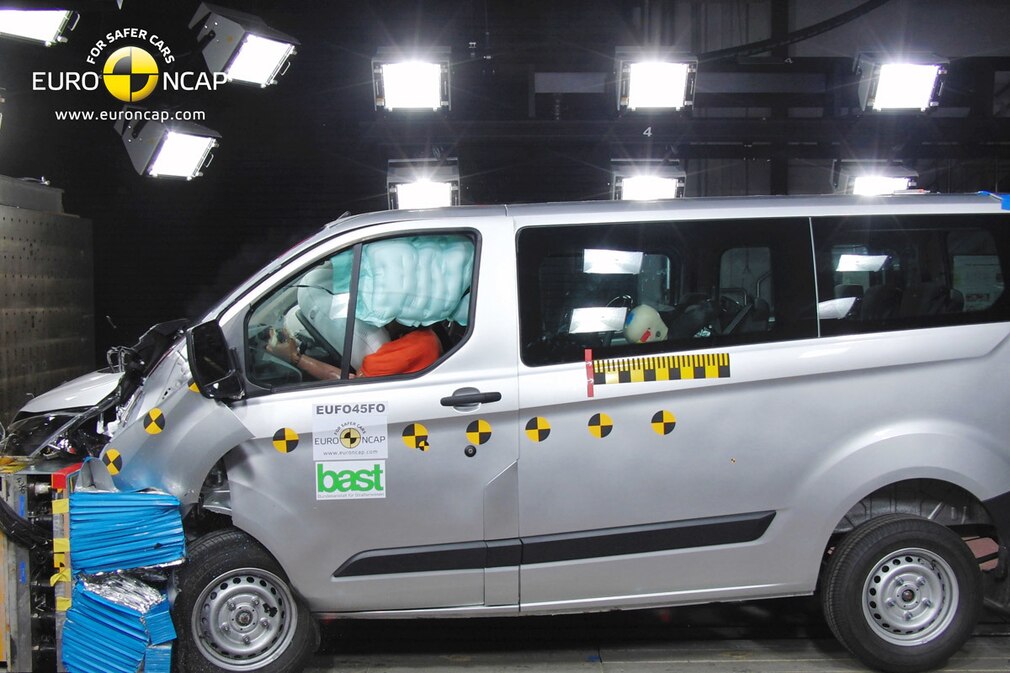 Ford Transit Custom Euro NCAP-Crashtest Dezember 2012