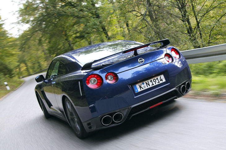 Nissan GT-R