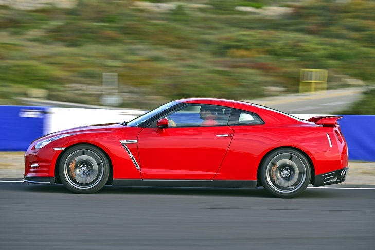 Nissan GT-R