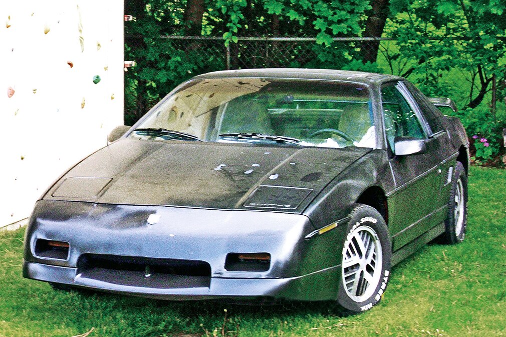 Kathryn DiMaria (14) restauriert seit zwei Jahren an ihrem Pontiac Fiero