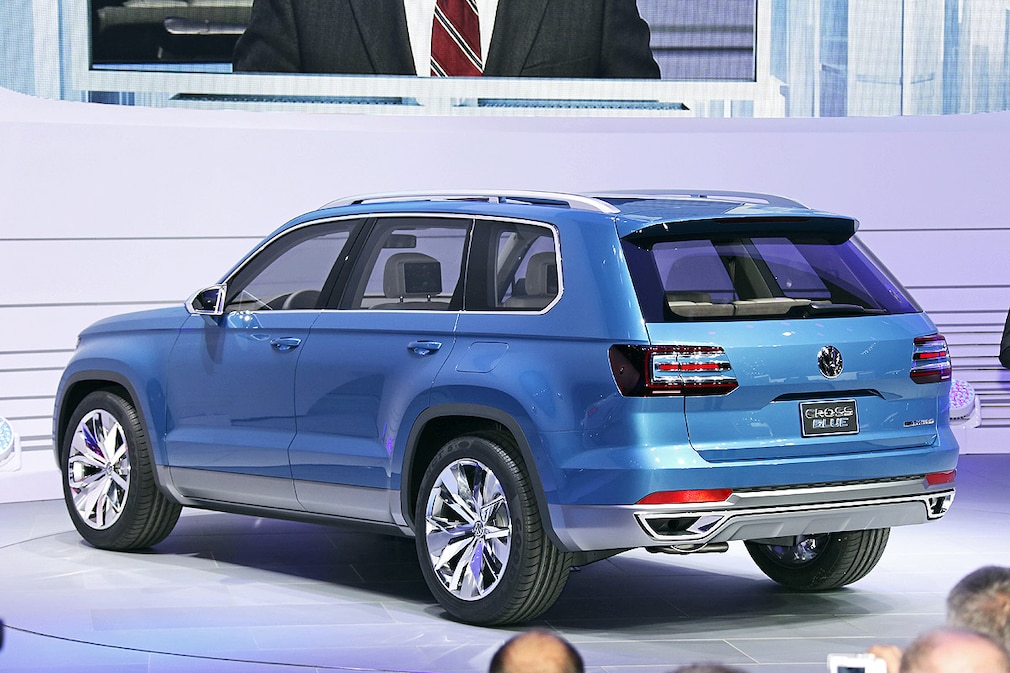 VW Cross Blue