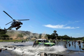 Stéphane Peterhansel im Mini All4 Racing auf der zehnten Etappe der Rallye Dakar 2013
