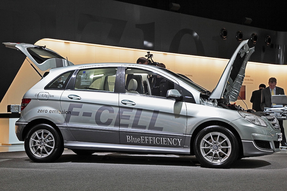 Mercedes F-Cell Blue Efficiency
