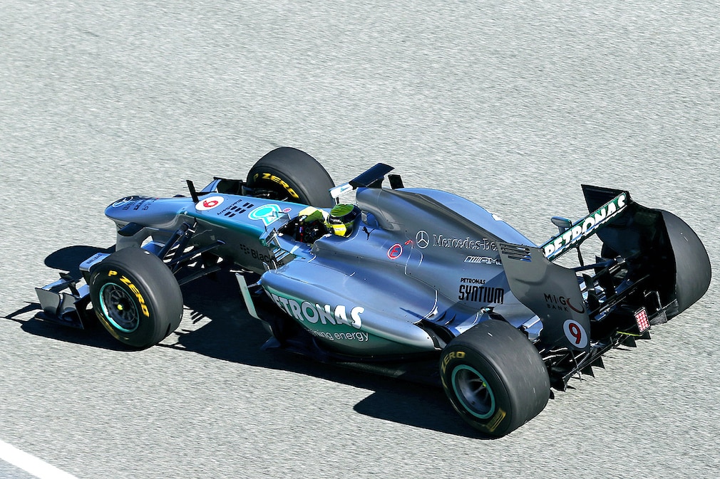 Nico Rosberg (GER) Mercedes AMG F1 W04 first run