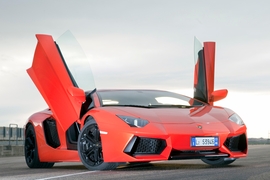 Lamborghini Aventador LP 700-4
