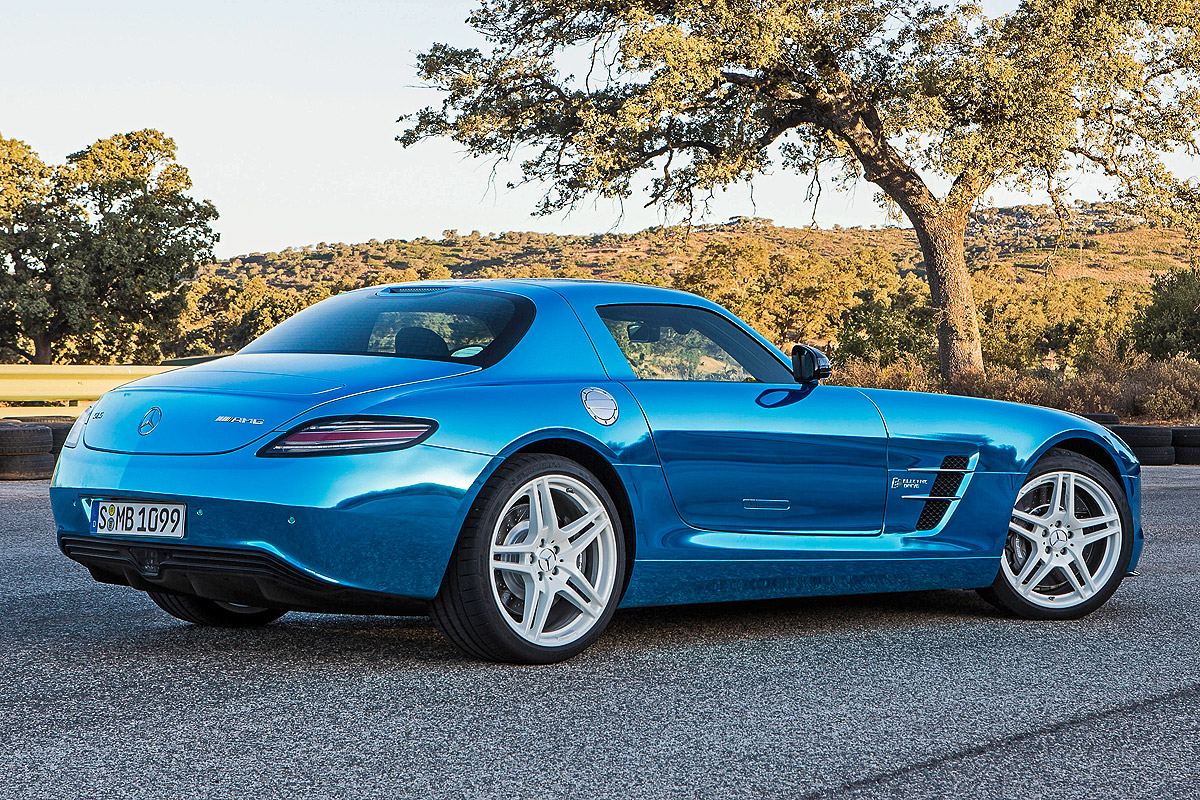 Mercedes SLS electric drive Fahrbericht AUTO BILD