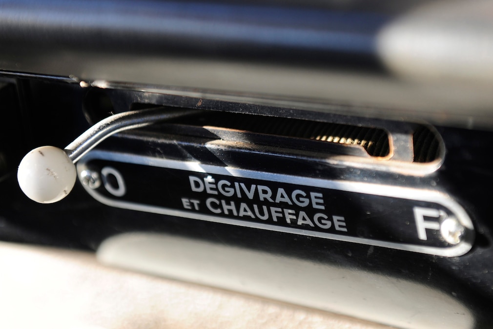 "Dégivrage et chauffage", Heizungshebel im Citroen ID 19