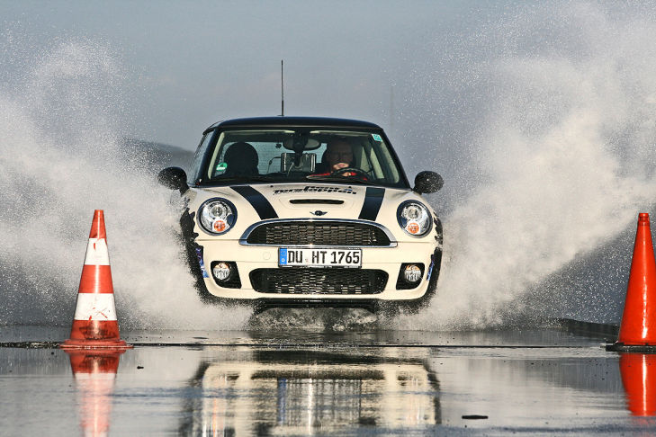 Mini Coupé John Cooper Works/Reifen-Test