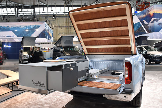 Mercedes X-Klasse mit mobiler Küche