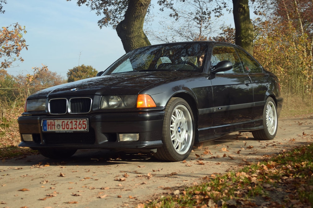 BMW M3 (E36) BMW M3 (E36)