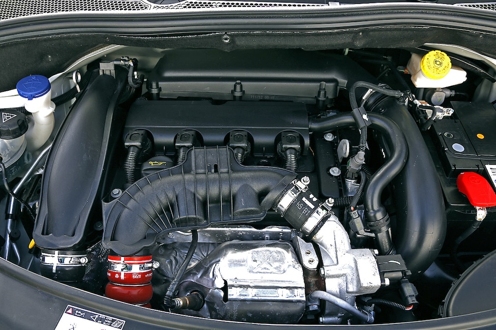 Peugeot 208 THP 155
