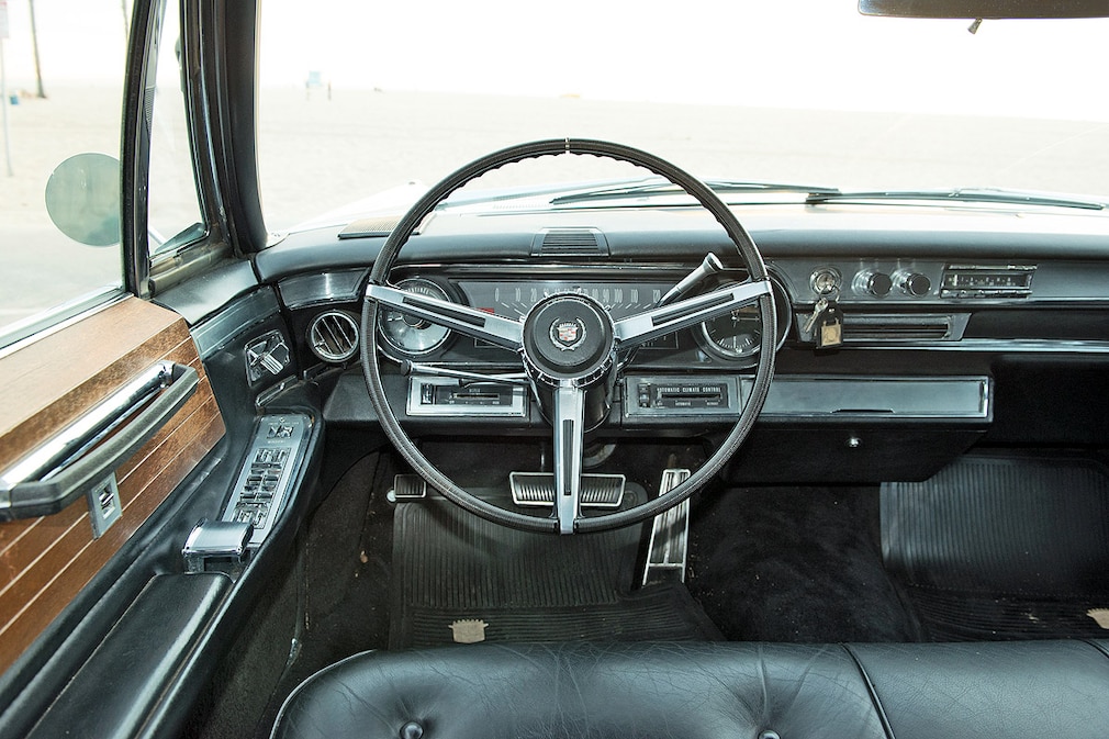 Cadillac Fleetwood Brougham