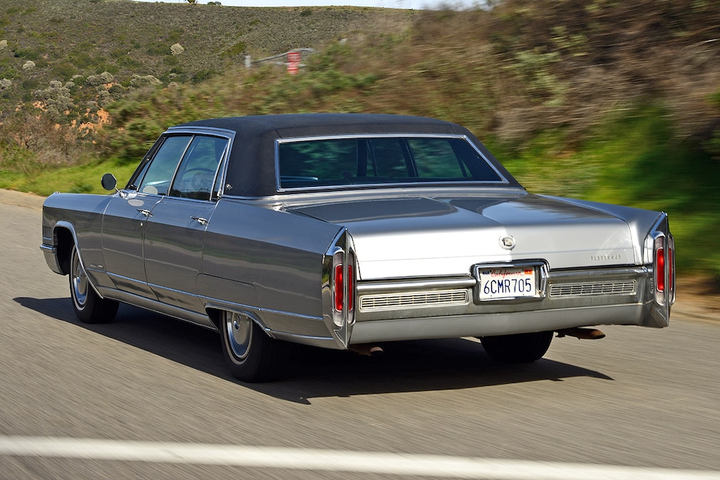 Cadillac Fleetwood Brougham