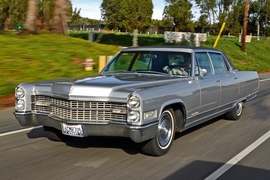 Cadillac Fleetwood Brougham