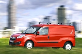 Opel Combo Cargo mit Hochdach