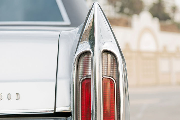 Cadillac Fleetwood Brougham Cadillac Fleetwood Brougham