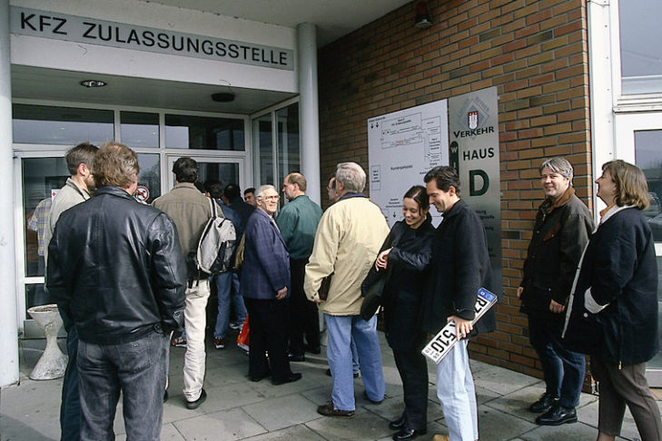 Online-Zulassung mit Rubbel-Plakette: So wird's gemacht