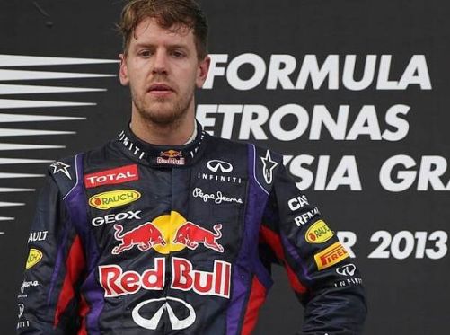 Finstere Miene auf dem Podium: Sebastian Vettel in Selbstzweifeln