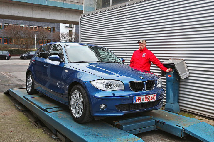 BMW 1er, Gebrauchtwagen, AUTO BILD-Redakteur Lars Busemann