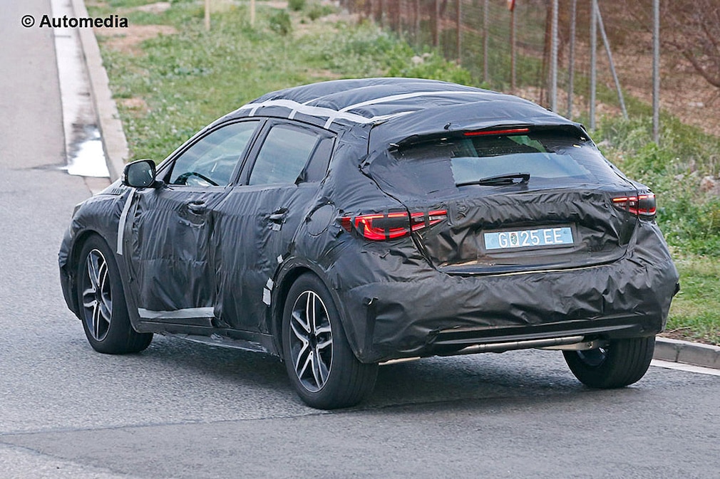 Infiniti QX30 Erlkönig