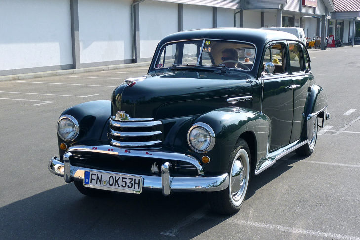 Bilder: 75 Jahre Opel Kapitän