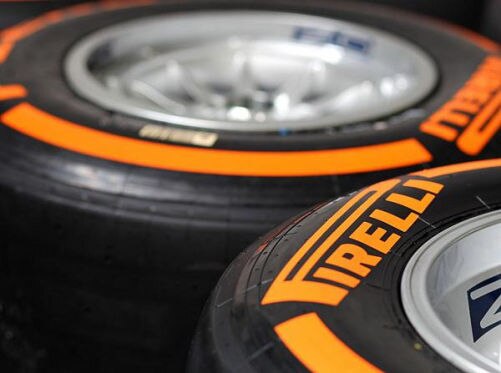 Der orangemarkierte härteste Pirelli-Reifen wird ab Barcelona modifiziert