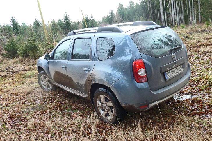 Dacia Duster im Gelände
