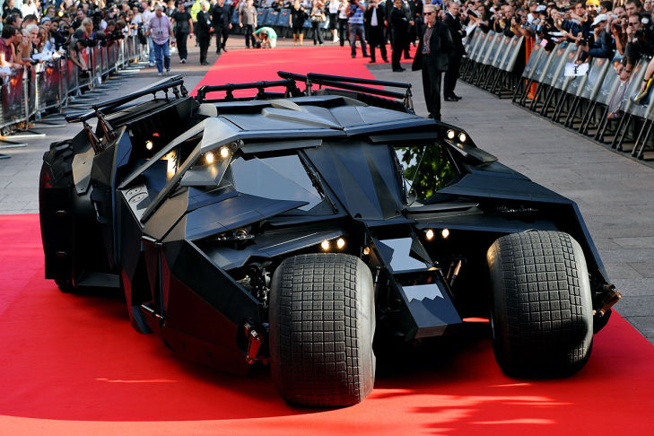 Batman Tumbler Replika: Batmobil für die Straße - AUTO BILD