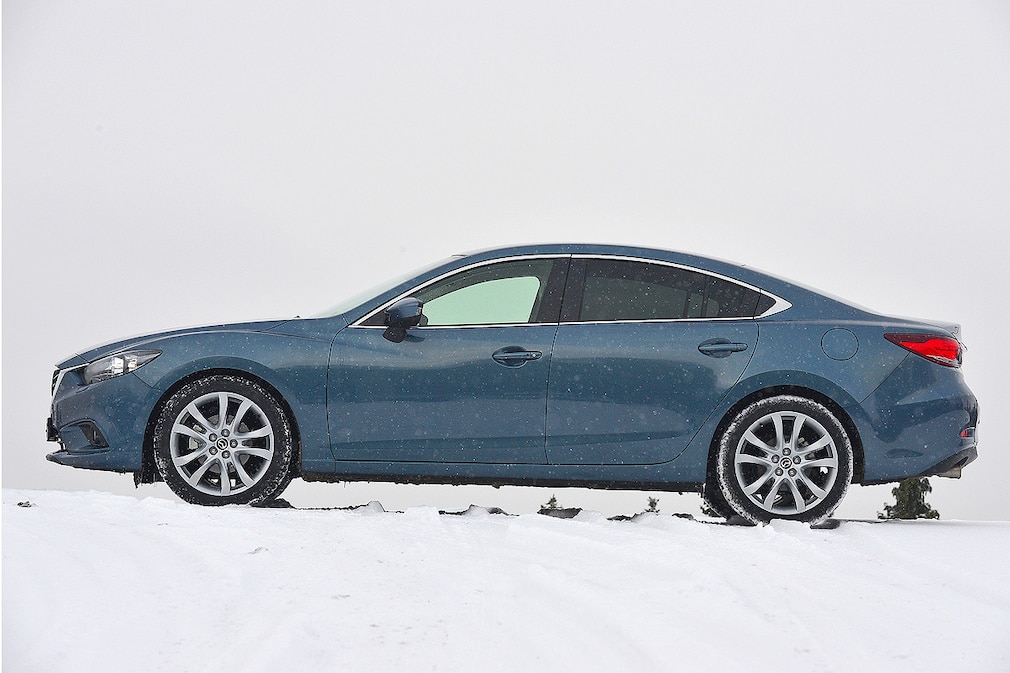 Mazda 6 Sports-Line 2.0 Skyactiv