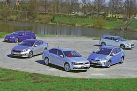 Opel Ampera, Kia Optima 2.0 CVVT Hybrid, VW Jetta Hybrid, Toyota PRius Plug-in Hybrid, Volvo V60 D6 Hybrid