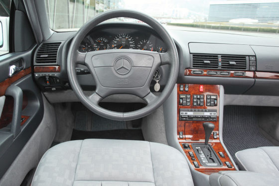 Mercedes 300 SE W 140
