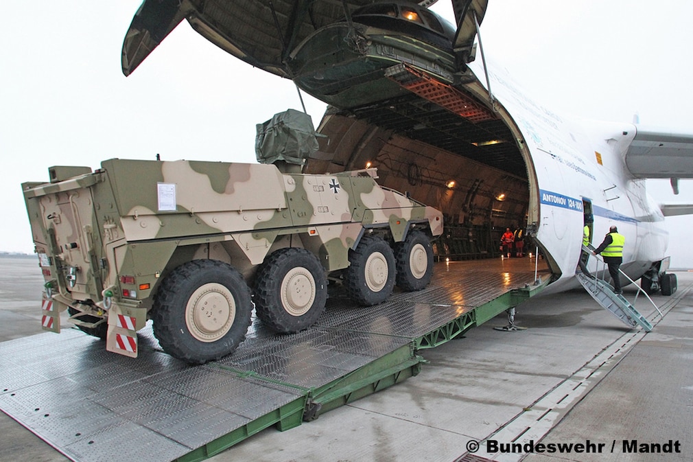 Bilder: Truppentransporter GTK Boxer Bilder: Truppentransporter GTK Boxer