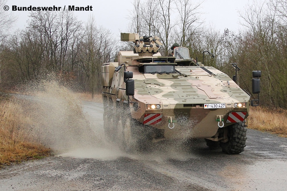 Bilder: Truppentransporter GTK Boxer Bilder: Truppentransporter GTK Boxer