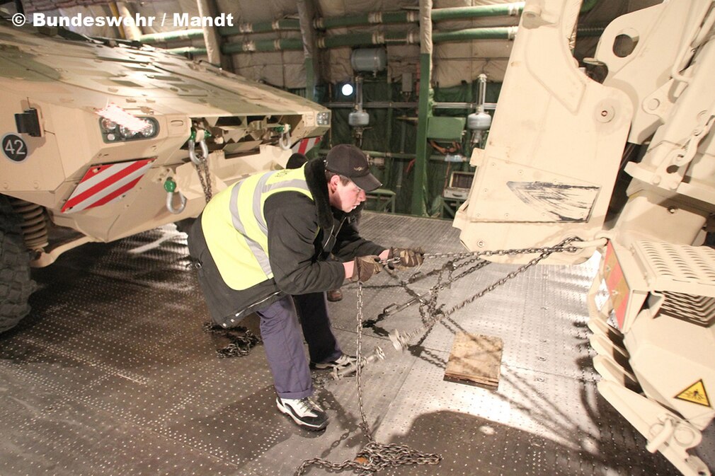 Bilder: Truppentransporter GTK Boxer Bilder: Truppentransporter GTK Boxer