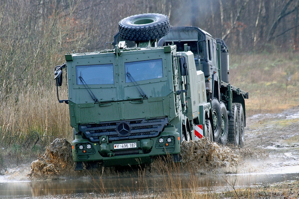 Bilder: Truppentransporter GTK Boxer Bilder: Truppentransporter GTK Boxer