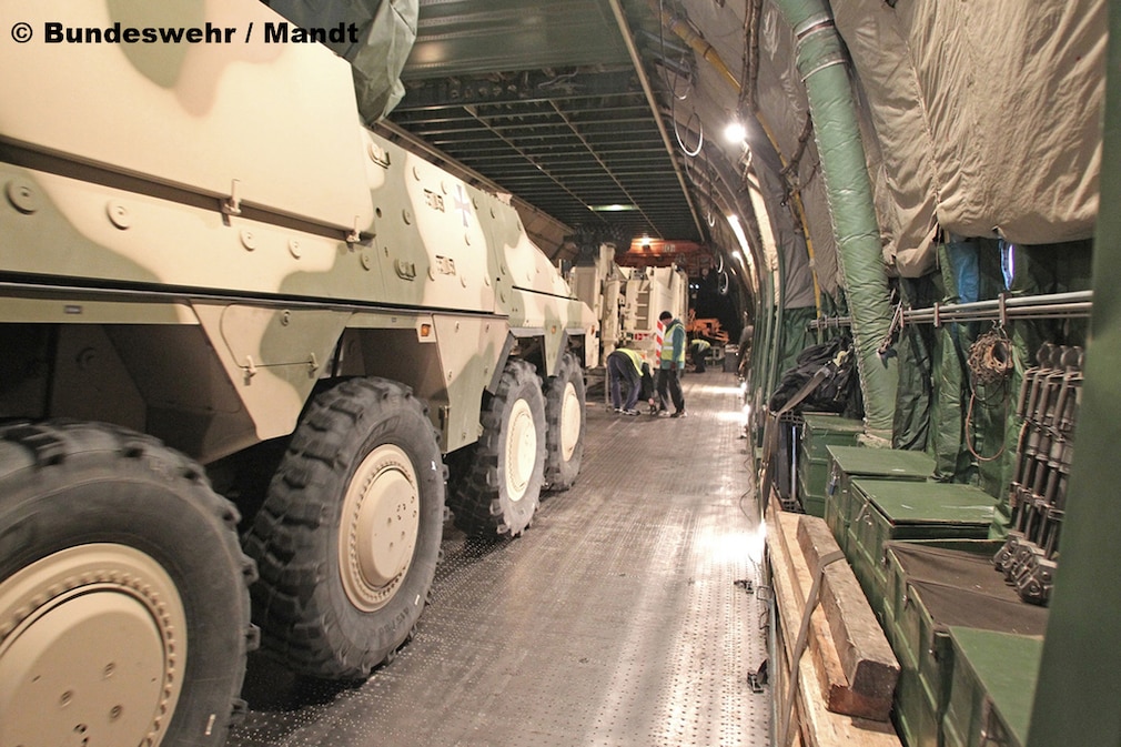 Bilder: Truppentransporter GTK Boxer Bilder: Truppentransporter GTK Boxer