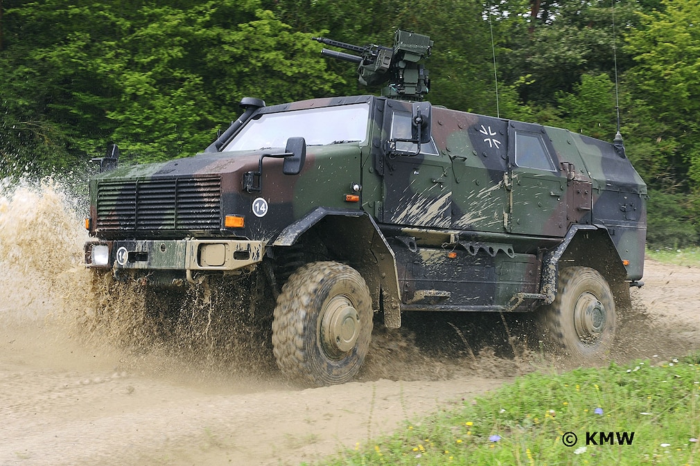 Bilder: Truppentransporter GTK Boxer Bilder: Truppentransporter GTK Boxer