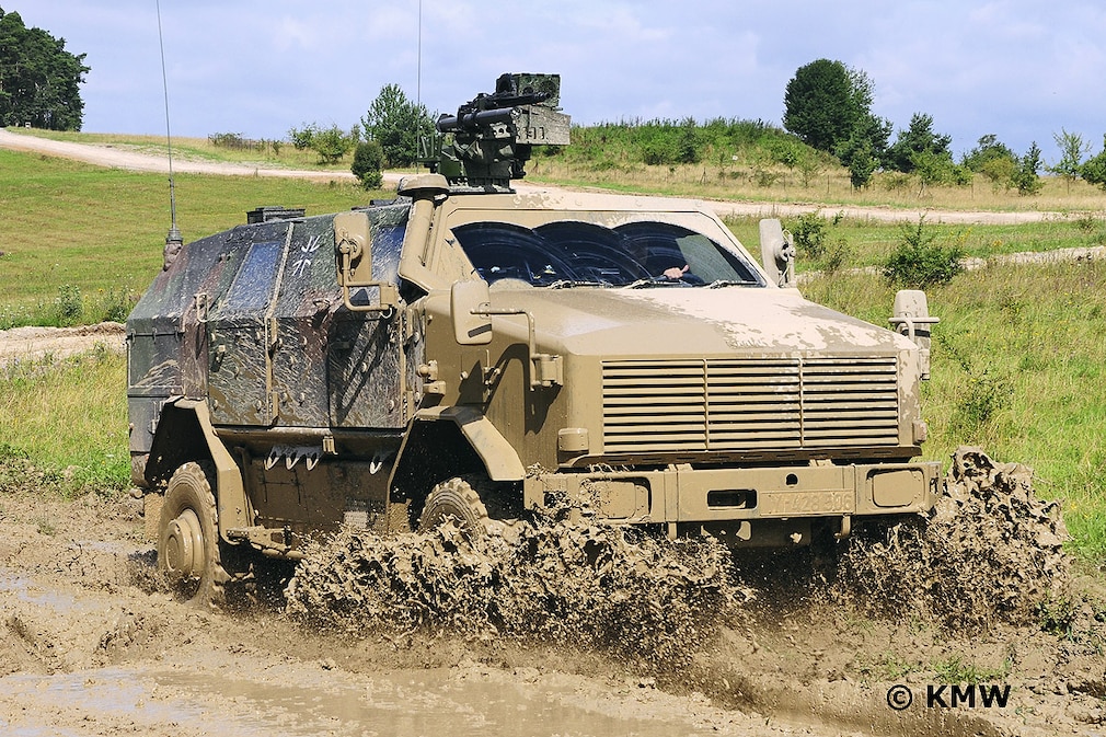 Bilder: Truppentransporter GTK Boxer Bilder: Truppentransporter GTK Boxer
