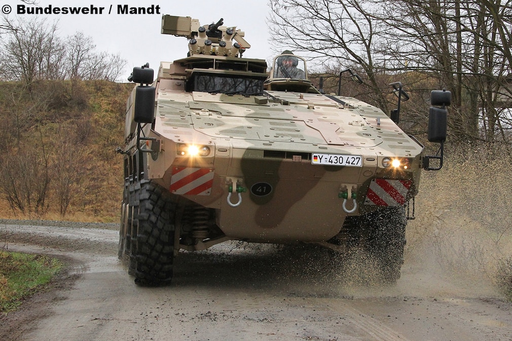 Bilder: Truppentransporter GTK Boxer Bilder: Truppentransporter GTK Boxer