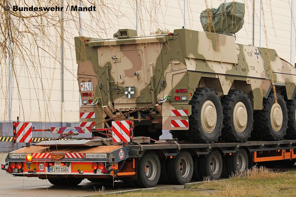 Bilder: Truppentransporter GTK Boxer Bilder: Truppentransporter GTK Boxer