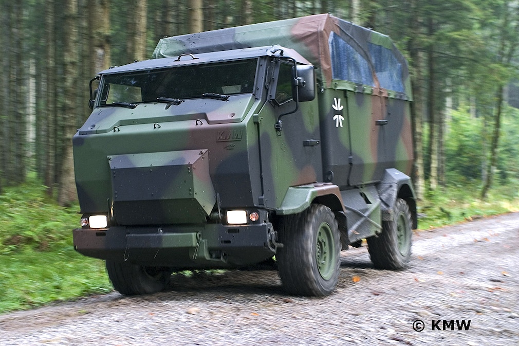 Bilder: Truppentransporter GTK Boxer Bilder: Truppentransporter GTK Boxer