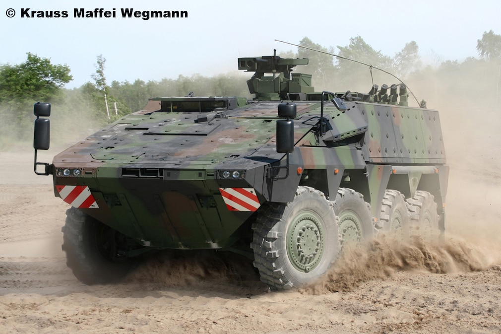 Bilder: Truppentransporter GTK Boxer Bilder: Truppentransporter GTK Boxer
