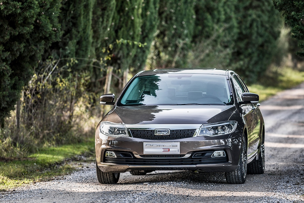 Qoros 3 Sedan