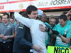Auf diesen Moment haben Toto Wolff und Nico Rosberg lange gewartet