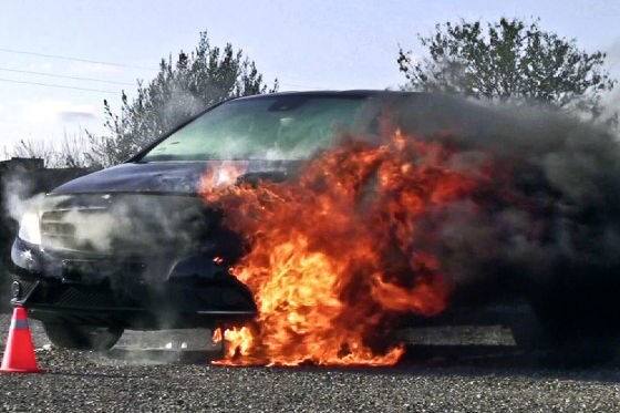 R1234yf setzt Mercedes B-Klasse in Brand