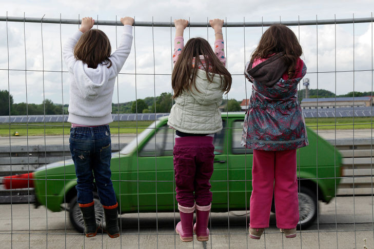 Bilder: Nazi-Aufmarsch bei Autotreffen