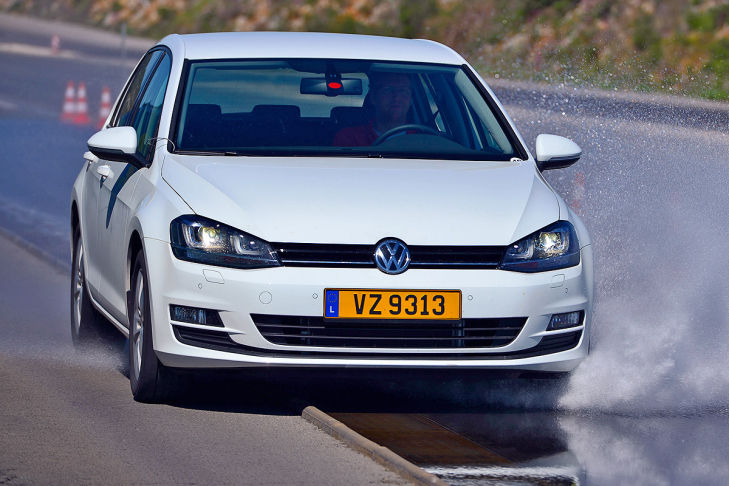 Energiesparreifen: Aquaplaning-Test