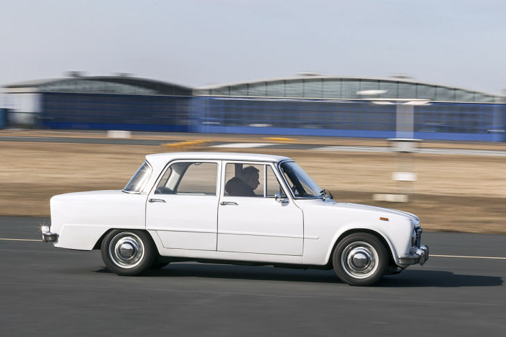 Alfa Romeo Giulia 1600 Super