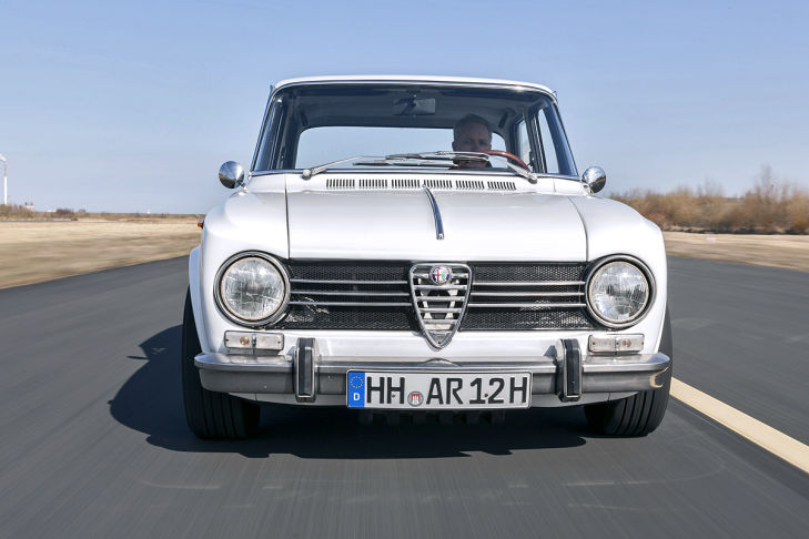 Alfa Romeo Giulia 1600 Super